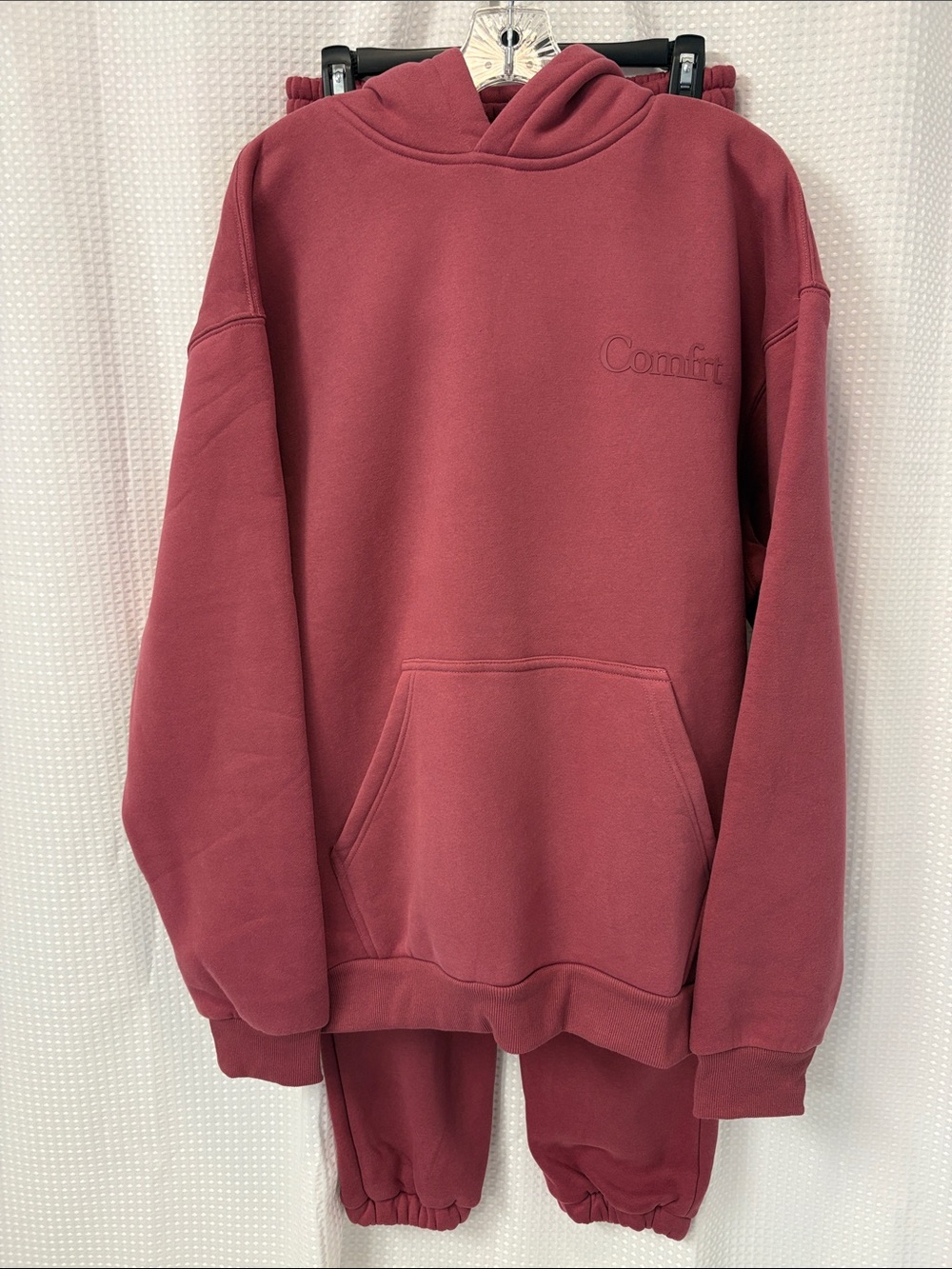 Comfrt Minimalist Set ~ Hoodie and Joggers Size Medium ~ Berry ~ NWT